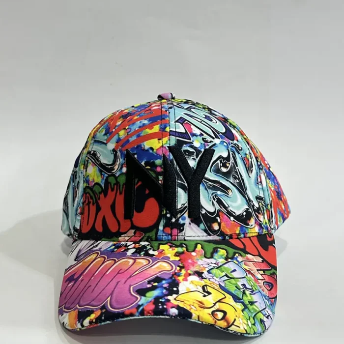 NY con una gorra de patrón