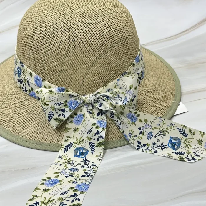 Sombrero capelado redondo con cinta