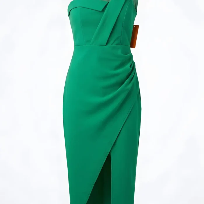 Vestido midi verde asimétrico con abertura